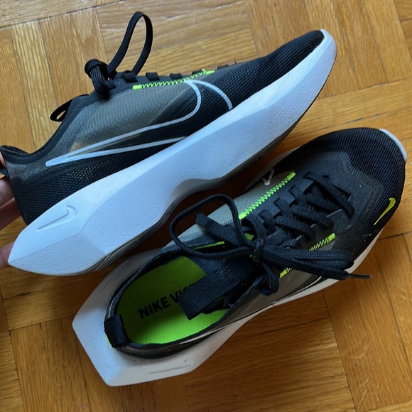 Nike shoes 💙 - Picture 2 of 4